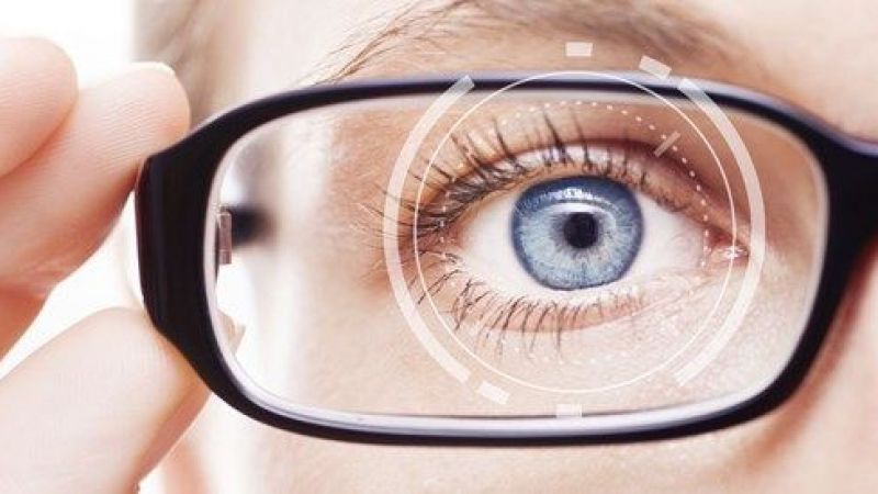 عوامل ، علائم و تشخیص نزدیک بینی چشم | کلینیک شبانه روزی فولادشهر