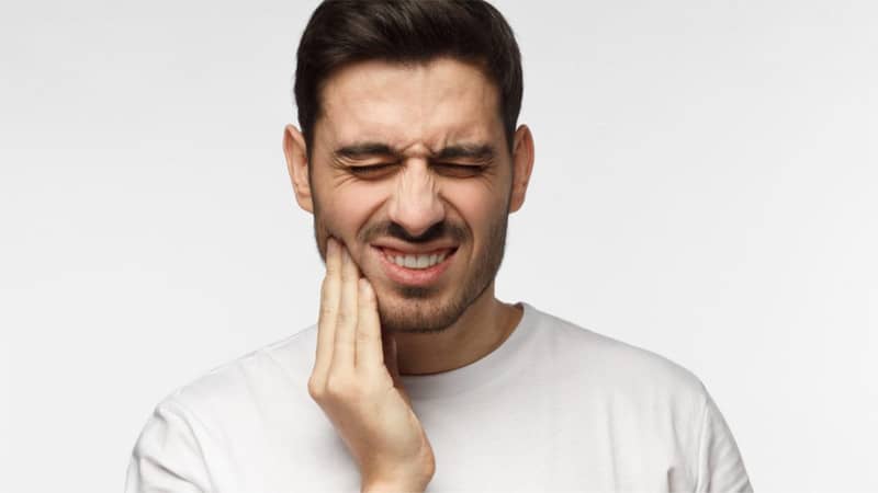 علل ، علائم و درمان درد استخوان گونه و دندان | کلینیک شبانه روزی فولادشهر